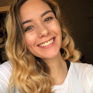 Meet your Posher, Clarissa